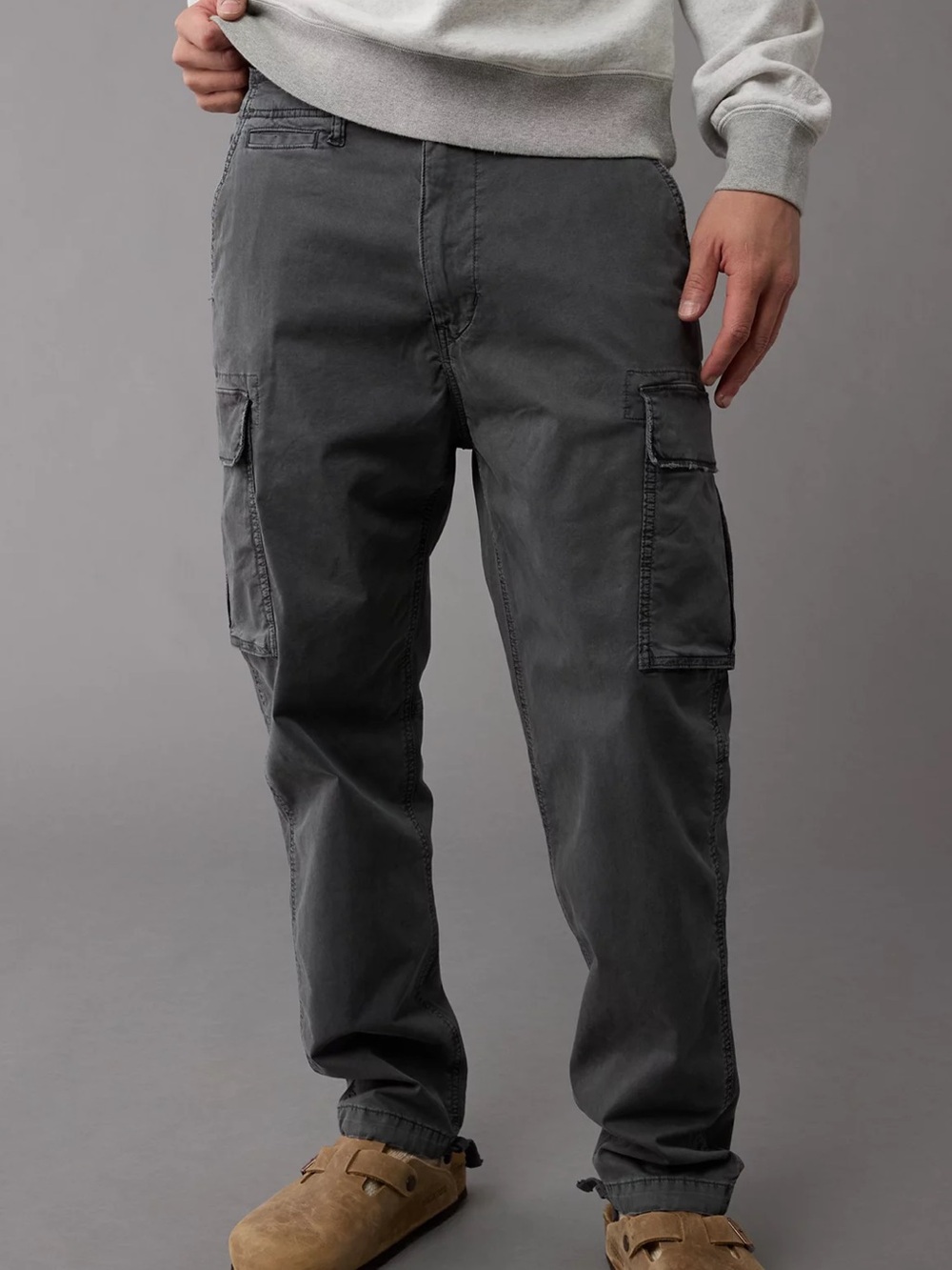 American Eagle Outfitters Men's Charcoal Gray Cargo Pants